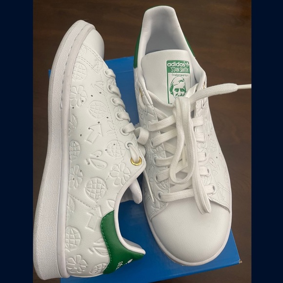adidas Shoes - Adidas Stan Smith - US 7